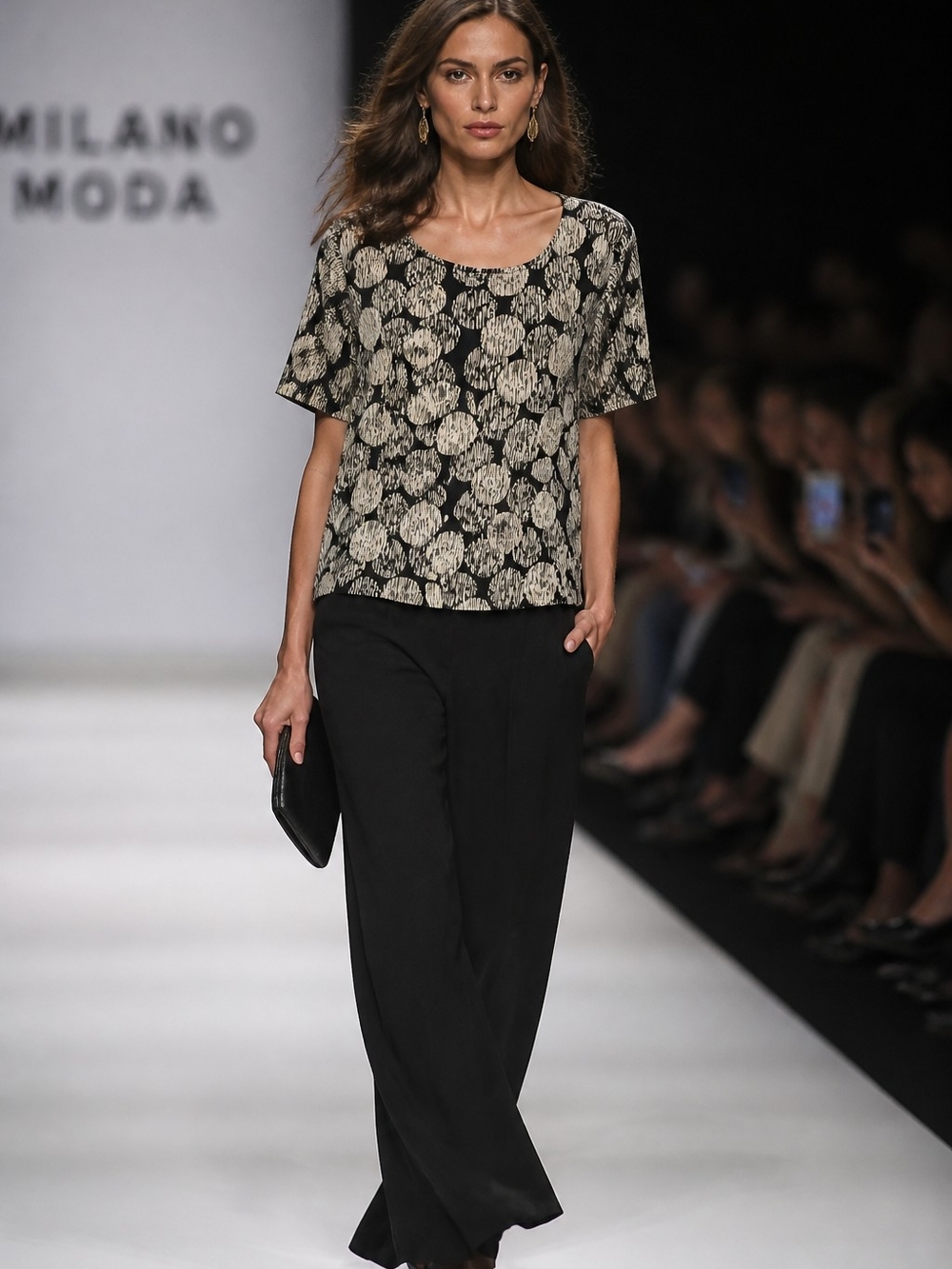Cyrus Black and Cream Printed Short-Sleeve Blouse